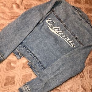 Short light denim jacket
